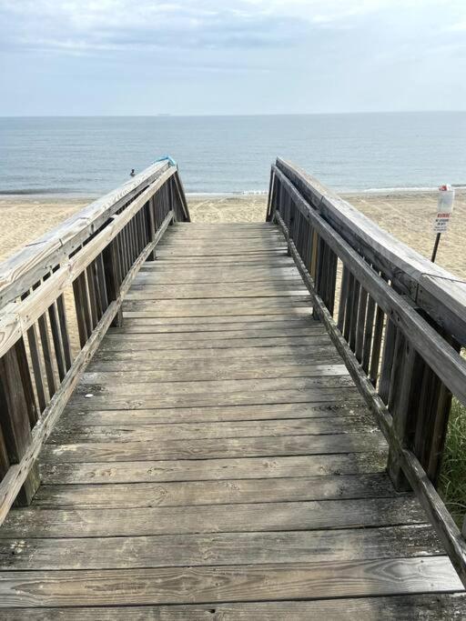 Villa Historic Coastal Haven- Pet Friendly Fast Wi-Fi Norfolk Exterior foto